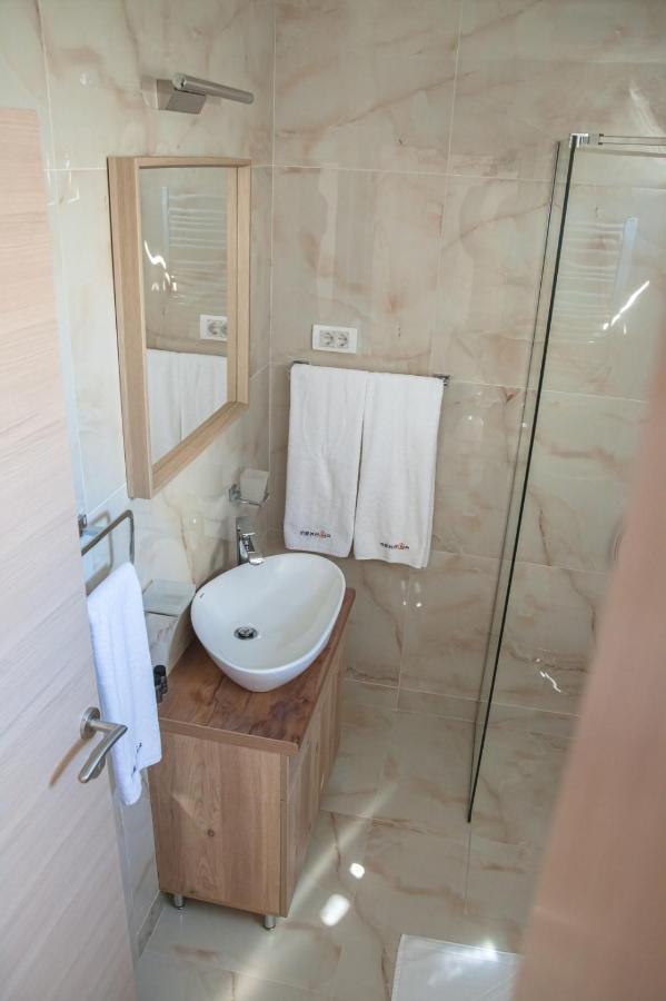 Mehana apartmani Leskovac  Bagian luar foto