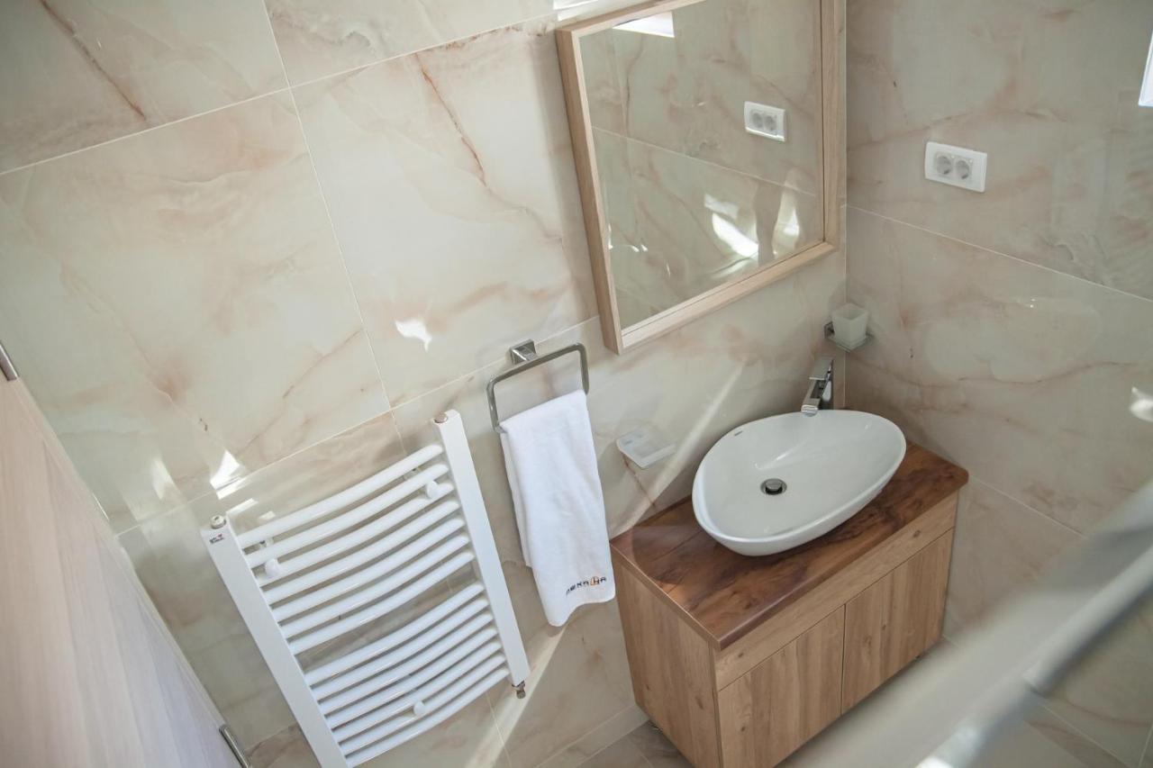 Mehana apartmani Leskovac  Bagian luar foto